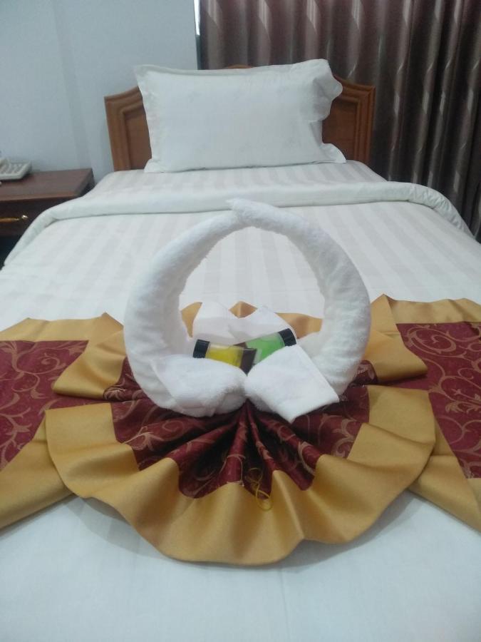 Mandalar May One Hotel Mandalay Exterior photo