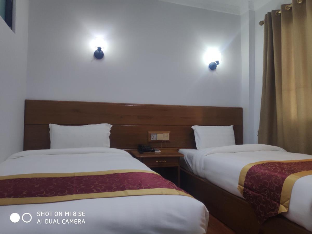 Mandalar May One Hotel Mandalay Exterior photo